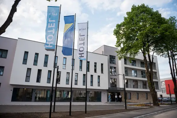 Hotel Safir - otvor hotela-19